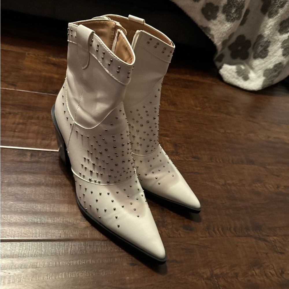 Women’s Cowgirl Cowboy mini heel boots